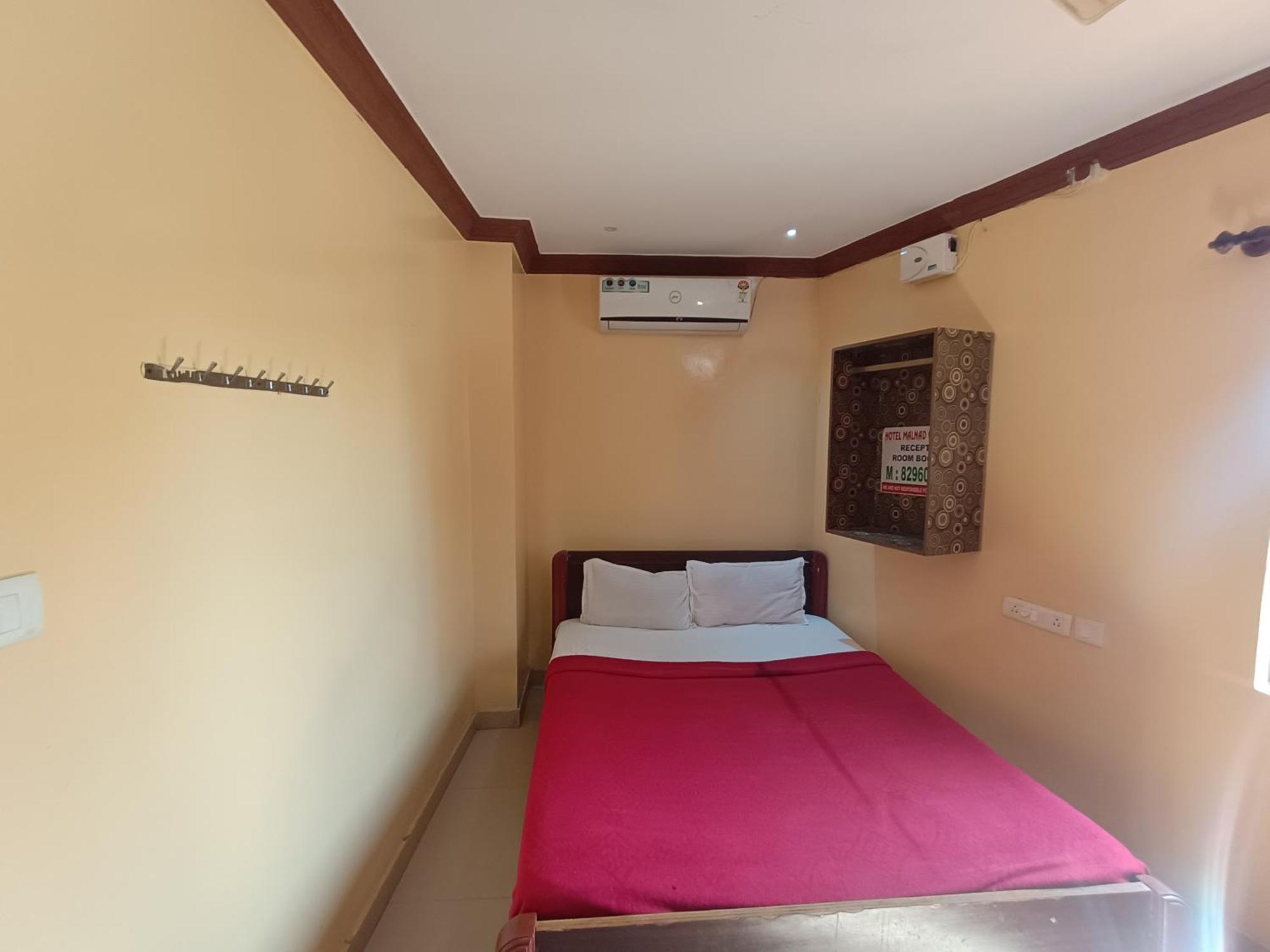 Hotel Malnad Grand Inn Kumbalgod Exterior foto